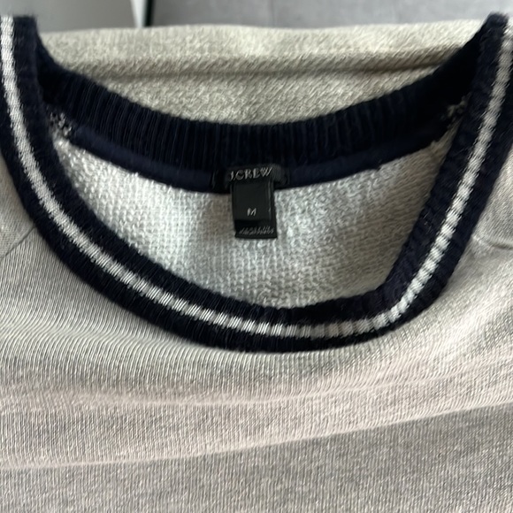 J crew medium sweater/Crewneck - Picture 2 of 3